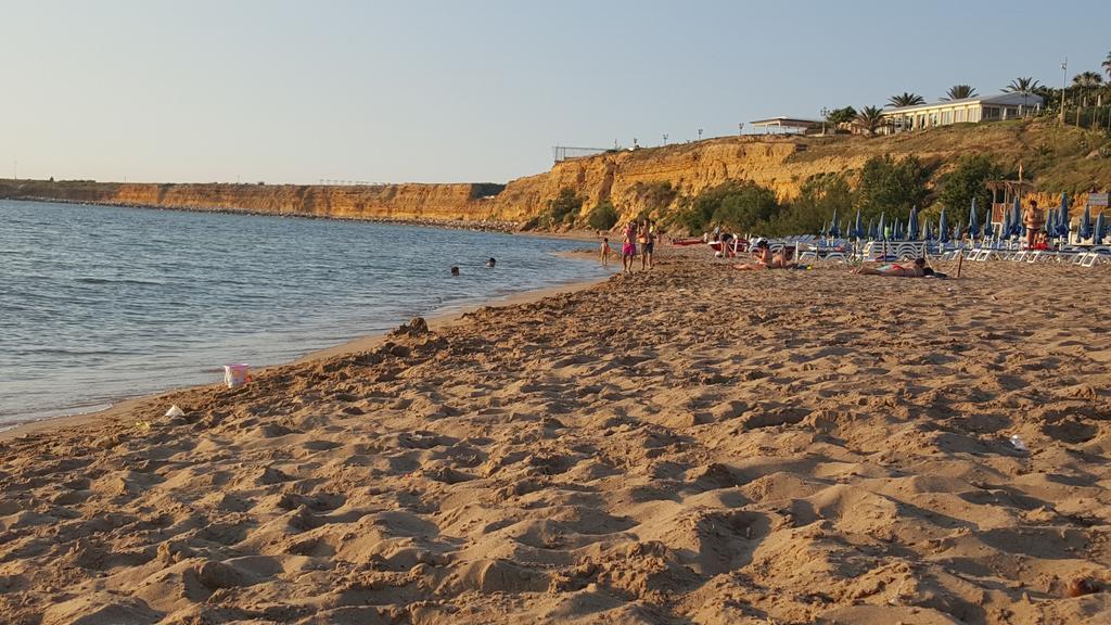 B&B Cinisi Vacanze Exteriör bild