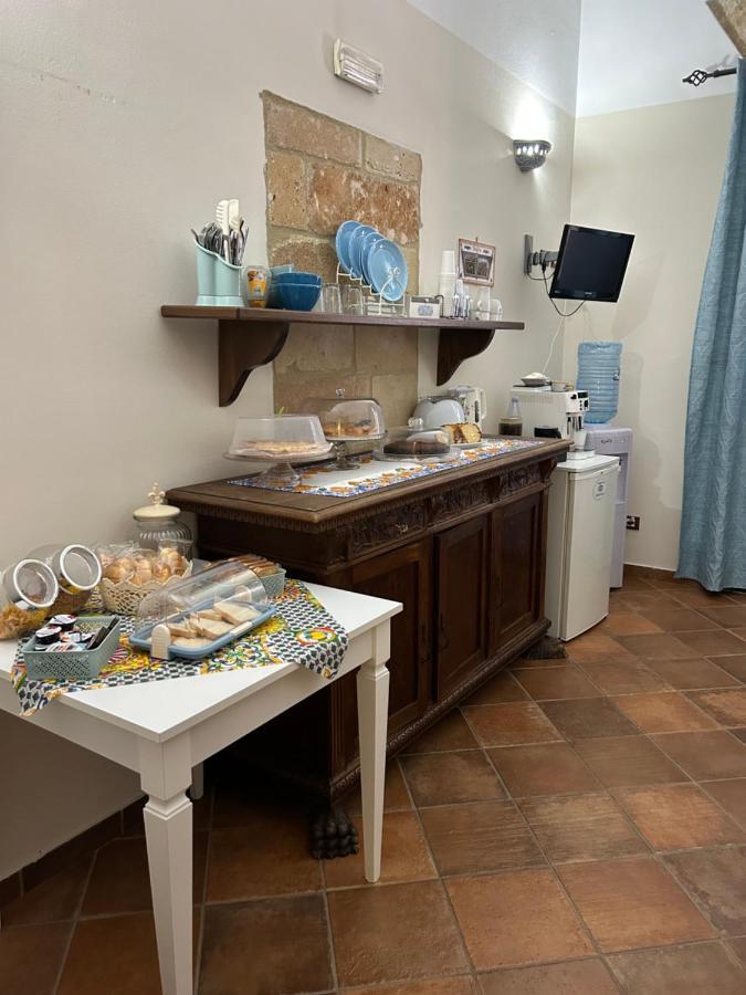 B&B Cinisi Vacanze Exteriör bild