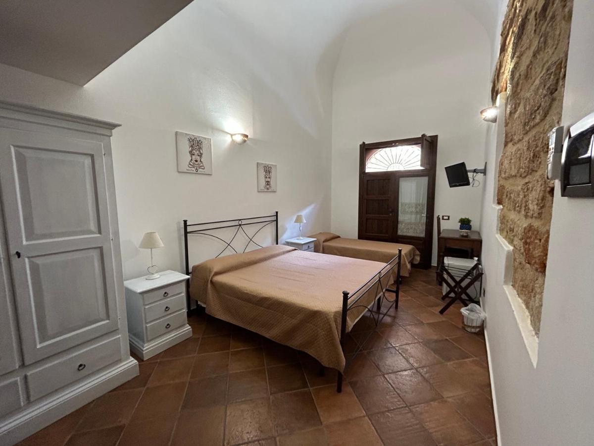 B&B Cinisi Vacanze Exteriör bild