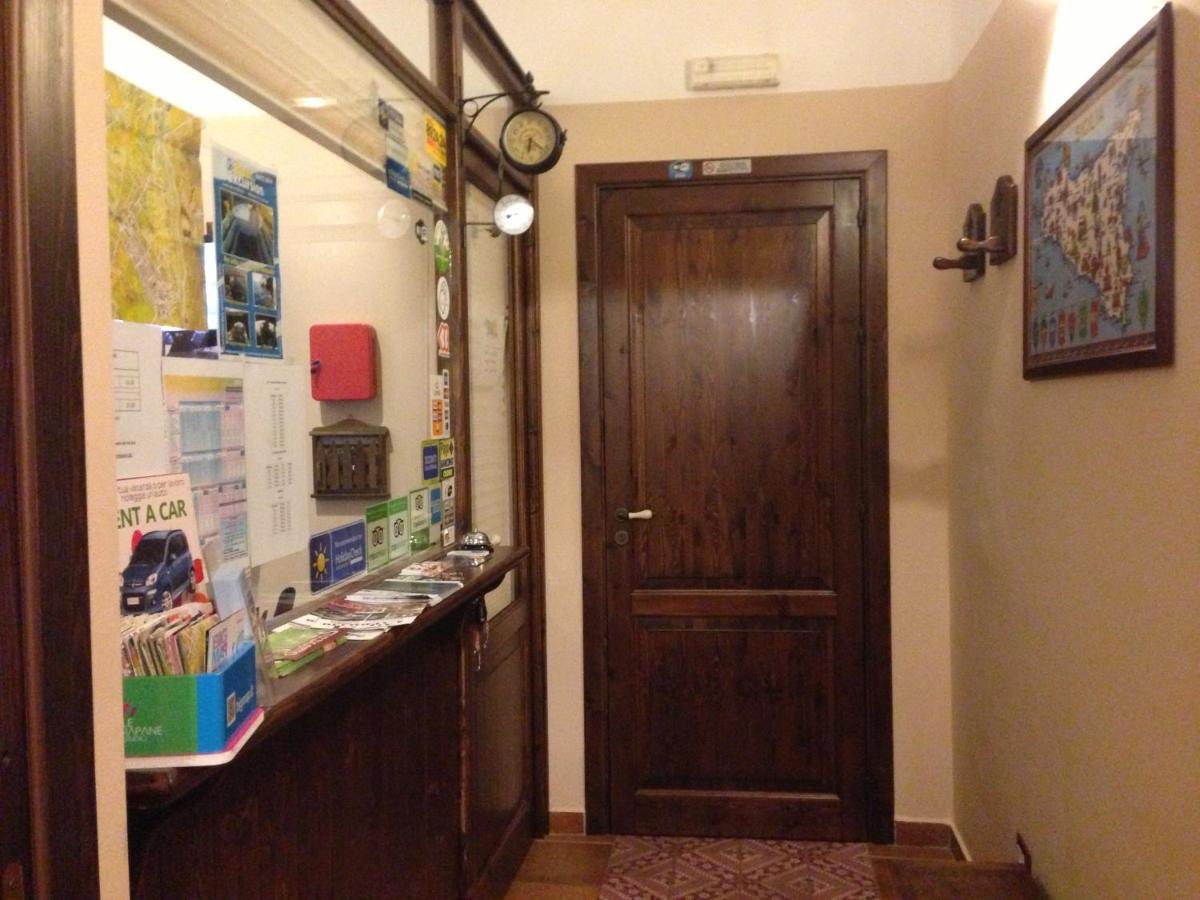 B&B Cinisi Vacanze Exteriör bild
